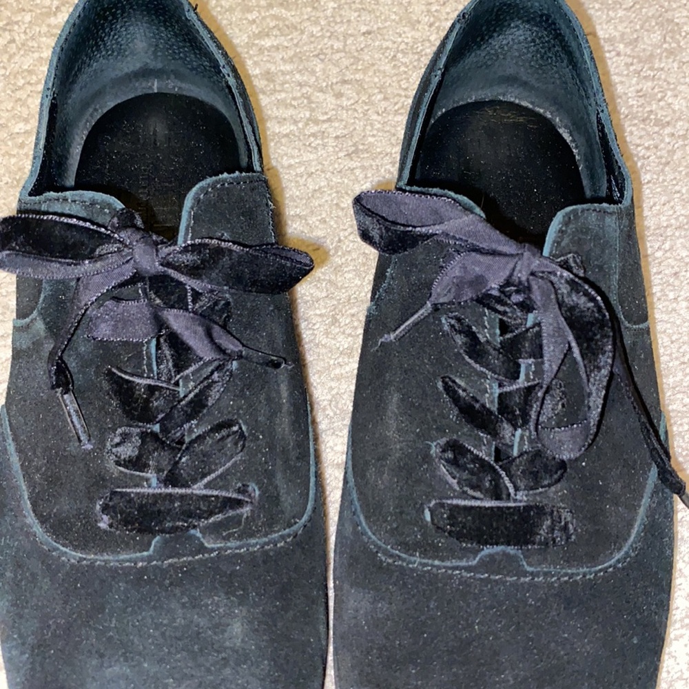 Born size 11 black suede Oxfords with velvet laces